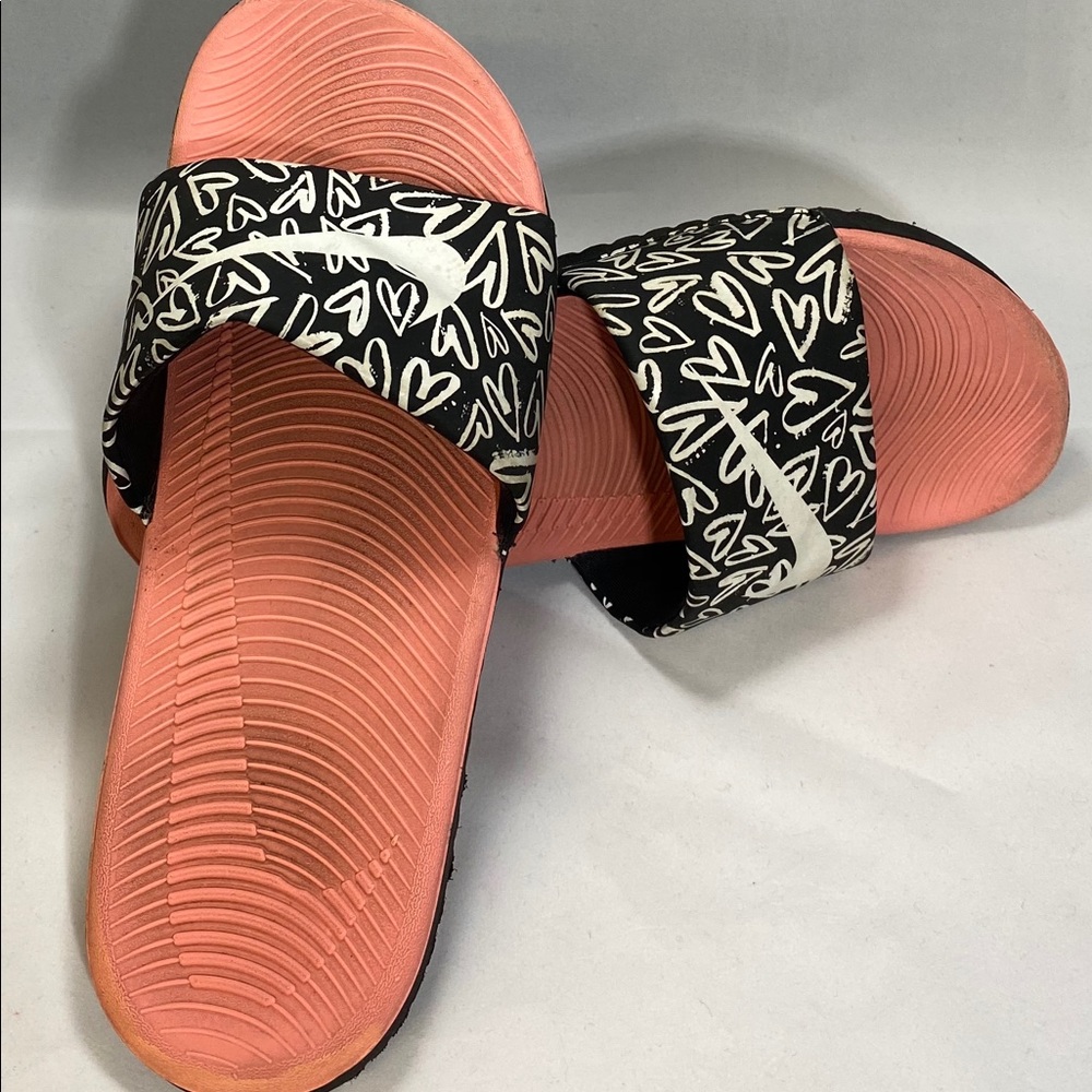 Nike slides